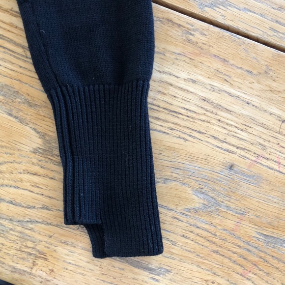 DKNY sweater and shirt - Picture 4 of 5